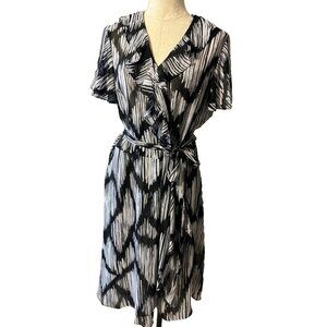 MSK Dress 14W Black Ivory Short Sleeve Flowy Belted Career Church Summer